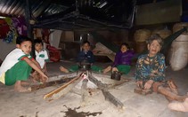 Học trò Ca Dong được người dân bảo bọc