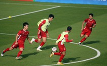 CĐV Đông Nam Á khích lệ tinh thần tuyển Việt Nam