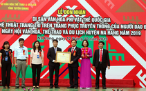Nghệ thuật trang trí trang phục người Dao đỏ là Di sản văn hóa phi vật thể quốc gia