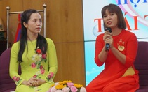 'Cuối năm học, phụ huynh gặp ôm tôi và khóc'