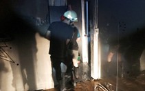 Cảnh sát kịp thời cứu hai người trong vụ cháy nhà lúc rạng sáng