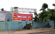 Người dân tự rào đất trong khu đô thị