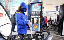 Xăng RON95 giảm gần 600 đồng/lít sau 3 lần tăng sốc