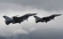 Vừa nghe Mỹ bán tiêm kích F-16 cho Đài Loan, Trung Quốc 'phản đối mạnh mẽ'