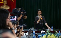 Tạm đình chỉ thầy giáo bị tố dâm ô 7 nam sinh để điều tra