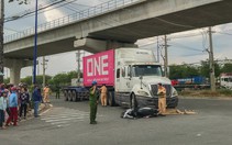 Va chạm với xe container, 2 phụ nữ đi xe máy thương vong