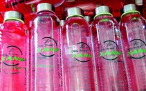 Cuộc chiến chống rác thải nhựa: Khi bàn họp không còn chai nhựa...