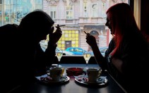 Phụ nữ hút thuốc lá có nguy cơ mắc bệnh tim mạch cao hơn nam giới​