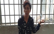 Video: Tài xế Grab bị đâm vẫn quật ngã tên cướp