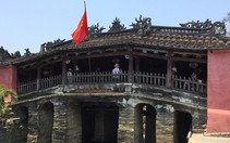 Chùa Cầu được 'giải cứu'