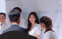 Fan Trung Quốc kéo đến sự kiện Song Hye Kyo xuất hiện sau tin ly hôn