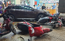 Nữ tài xế lái xe hơi húc 6 xe máy ở quận 5, cấp cứu ít nhất 6 người