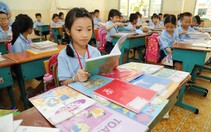 Đầu năm mệt mỏi chạy theo sách giáo khoa, bao bì 'đồng phục'