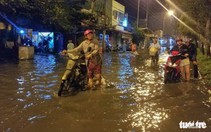 Triều cường vượt mốc lịch sử, 11 tuyến đường cần biết để 'né'