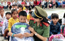 Mưa lớn dồn dập, nhiều trường học Nghệ An lùi ngày khai giảng