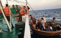 41 ngư dân chìm tàu trên biển đã vào đến bờ an toàn