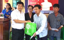 Hội Nhà báo TP.HCM trao quà tết tại Bình Thuận