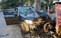 Xe hơi tông chết tài xế Grab 64 tuổi và làm nữ tiếp viên hàng không bị thương