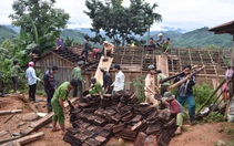 Chạy đua ứng phó, sơ tán dân trước khi bão số 9 đổ bộ