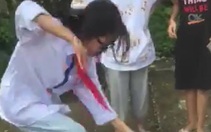 Tạm đình chỉ học tập một tuần nhóm học sinh 'đánh hội đồng' nữ sinh lớp 8