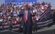 Video những lần ông Trump nhảy múa khi vận động tranh cử