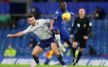 Bàn thắng gây tranh cãi của Aston Villa khiến Chelsea mất chiến thắng