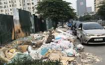 Nhiều tuyến đường Hà Nội lại hàng 'núi' rác
