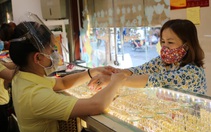 Giá vàng bật tăng, tiến đến ngưỡng 49 triệu đồng/lượng