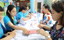 Con vào lớp 1, cha mẹ rối bời