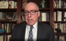 Chuyên gia y tế Mỹ nói Tổng thống Trump 'không thể dạy nổi'