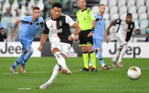 Ronaldo xác lập kỷ lục ghi bàn, Juventus tiệm cận chức vô địch Serie A