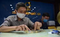 Giá vàng thế giới lao dốc mạnh, vàng trong nước giảm hàng triệu đồng/lượng