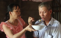 Cuộc trở về sau 23 năm của người đàn ông 'đã chết ở bãi vàng hoặc đâu đó'