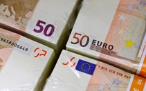 Tin thế giới 12-7: Đồng euro xuống thấp nhất trong 20 năm, gần bằng đồng USD