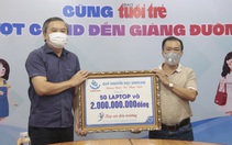 Một năm khó khăn trăm bề, vẫn nhiều bàn tay dìu sinh viên qua đoạn dốc khó