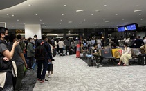 Mua vé máy bay về Việt Nam thế nào?