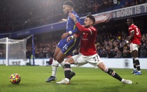 Chelsea và Man United bất phân thắng bại