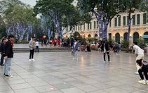 Hà Nội: 'Cứ lơ là khẩu trang như thế thì không thể kiểm soát được dịch'