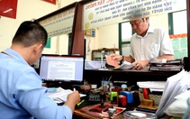 Số hóa dữ liệu nhưng không nên thu hồi sổ hộ khẩu giấy, được không?