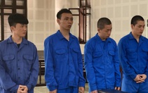 Băng trộm khiêng két sắt ra giữa nhà để đục, xịt hơi cay khi công an truy đuổi