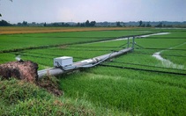 16 trụ điện ngã trong mưa gây mất điện diện rộng ở Củ Chi