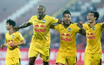HLV Kiatisuk: 'Bầu Đức muốn HAGL vào top 4 V-League'
