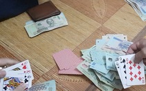 Đánh bài ăn tiền, phó chủ tịch xã bị đưa ra khỏi danh sách ứng cử HĐND
