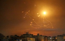 Israel và Hamas tiếp tục hàng trăm đợt không kích trên dải Gaza