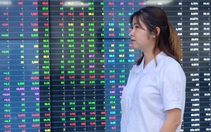 Cổ phiếu tăng vọt, lãnh đạo cùng người nhà nhanh chóng 'thoát hàng', chốt lời