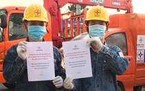 HỎI - ĐÁP về dịch COVID-19: Người dân miền Nam đang giãn cách đóng tiền điện thế nào?