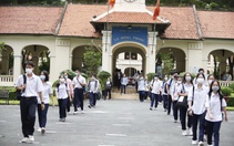 Vừa thi vừa ứng phó với dịch