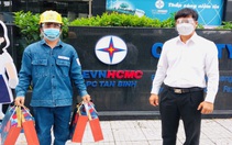 EVNHCMC chăm lo công nhân trực vận hành hệ thống điện