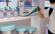 Gặp khó trong vận động dân đi tiêm, Trung Quốc tiếp tục chiến lược zero-covid