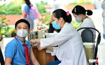 Vụ tìm 579 nhân viên y tế không cho con tiêm vắc xin: Thay vì trách, nên thông cảm